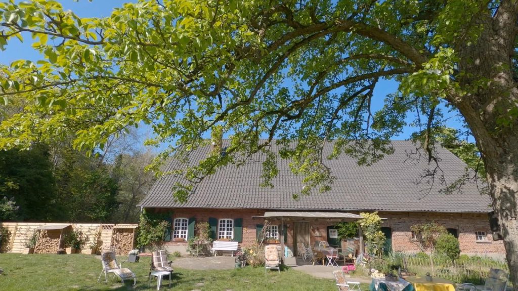 Das Häuschen Elend in Bocholt, das als Sommerhaus der Stars für RTL fungiert